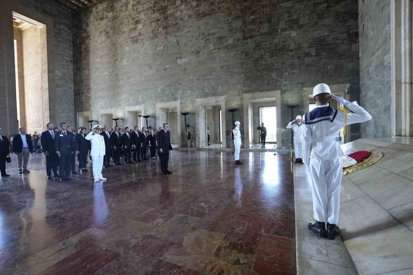Beşiktaş yönetiminden Anıtkabir’e ziyaret