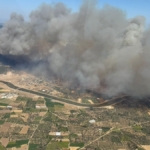 Çanakkale Valisi Toraman, Ayvacık’taki orman yangınını havadan kontrol etti