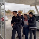 Ailesinden çaldığı altınlar için ailesini katletmiş