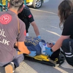 Taksi ile çarpışan motosiklet sürücüsü yaralandı