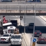 Yalova’da vinç alt geçitte sıkıştı