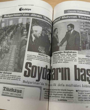 Bulgaristan Türk Edebiyatı’nın yaşayan en önemli temsilcilerinden Mehmet Türker’e ‘Özgürlüğün Peşinde Bir Ömür’ kitabı armağan edildi