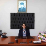 Eğitim bilimleri enstitüsünde bayrak değişimi