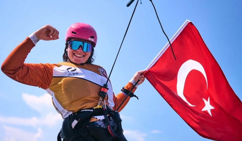 Derin Atakan, Avrupa Gençler şampiyonu