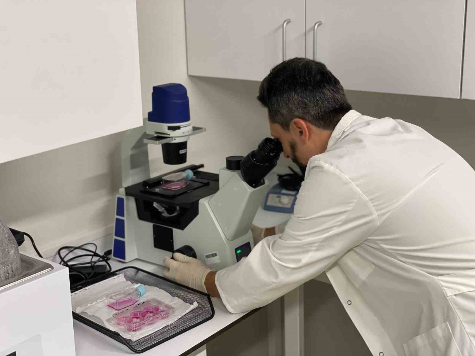 Nobel ödüllü Prof. Dr. Aziz Sancar’dan kanser araştırmasına tebrik