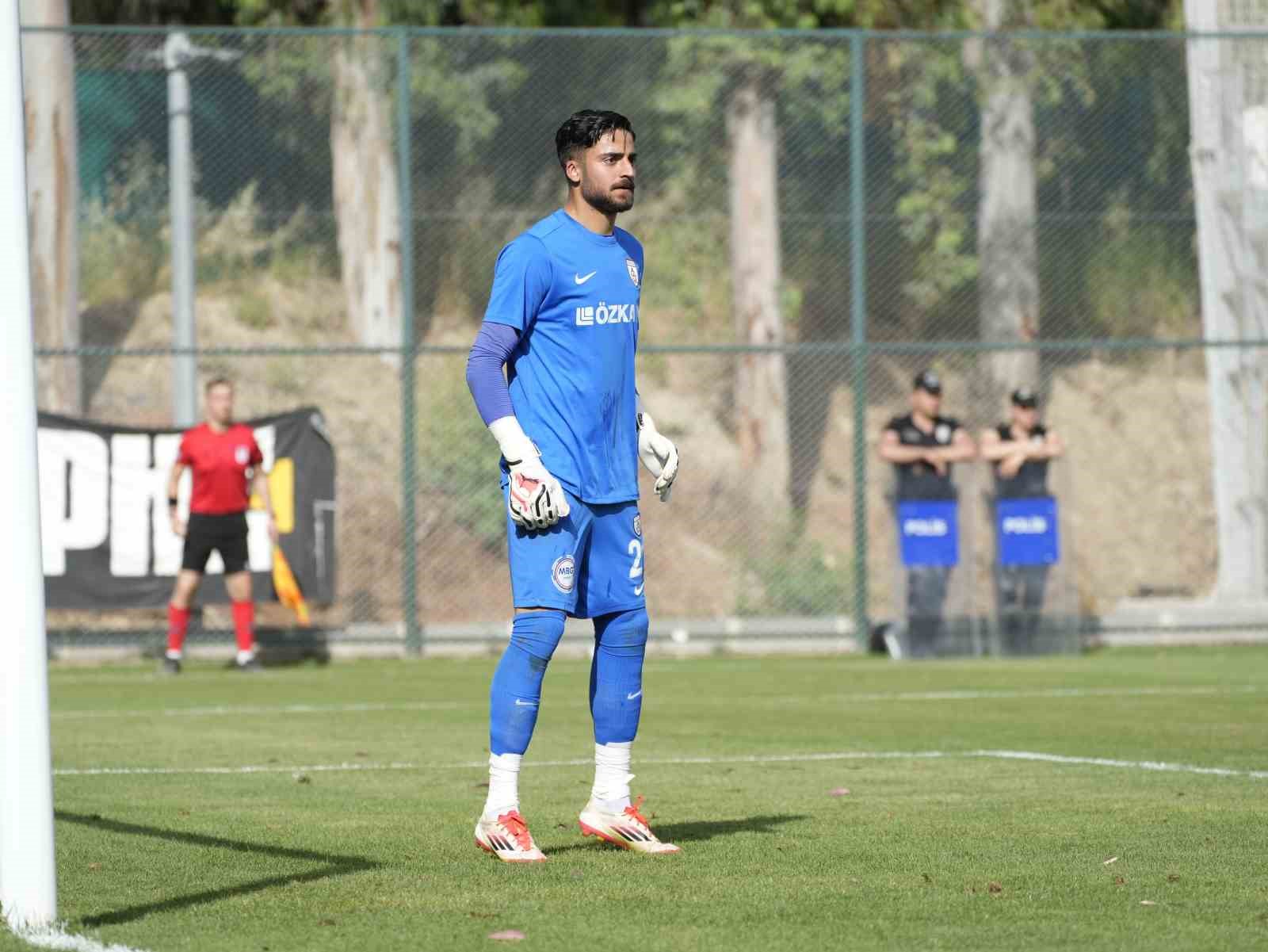 Kocaelispor, Altınordu’dan kaleci Serhat’ı transfer etti