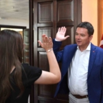 Başkan Erkan Aydın başarılı öğrencileri ödüllendirdi
