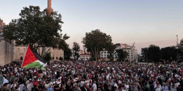 İstanbul’da "Gazze’ye Umut Işığı Ol" yürüyüşü: Binlerce kişi Ayasofya Camii’ne yürüdü