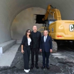 Cengiz İnşaat’ın yapımını üstlendiği Murovdağ Tüneli’nde ilk ışık göründü