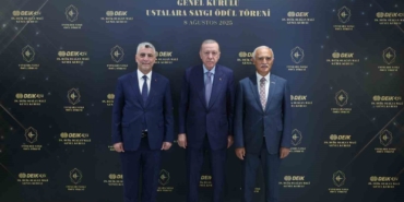 Cumhurbaşkanı Erdoğan: "Türkiye, barış masalarının aranan aktörü haline geliyor"