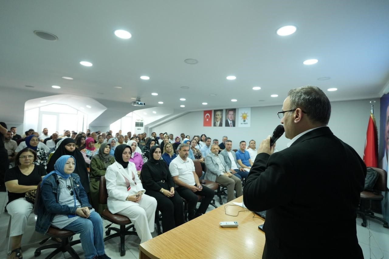 AK Parti İstanbul’dan sosyal medya eğitimi