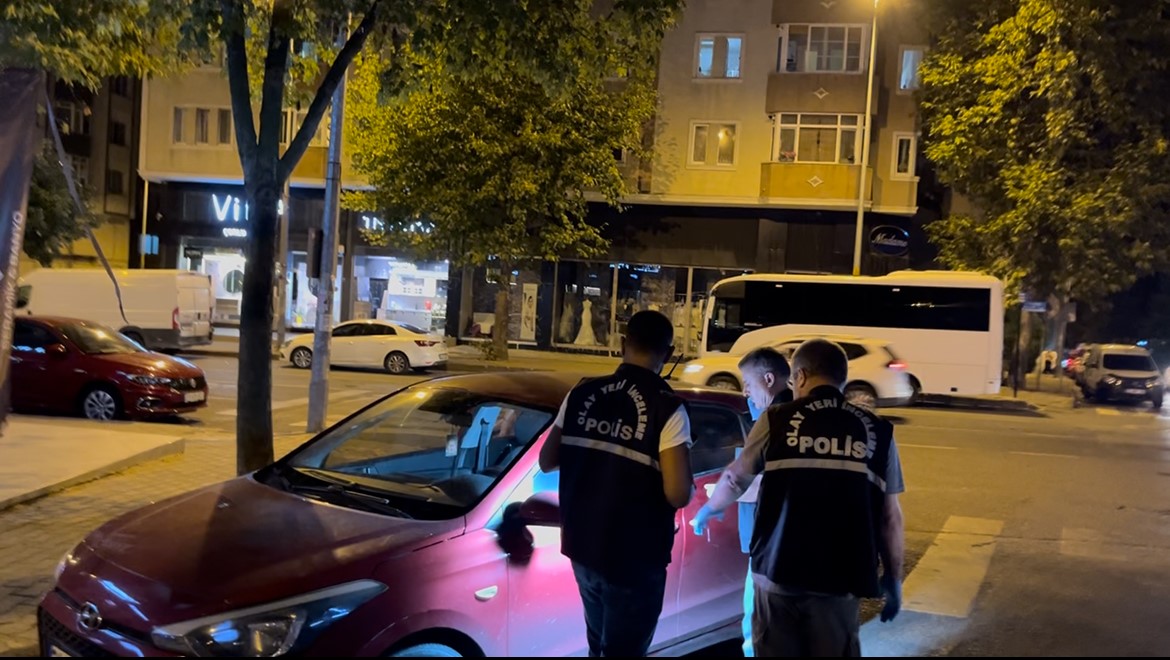 Otomobilde silahlı saldırıya uğramıştı, saldırgan arkadaşı çıktı