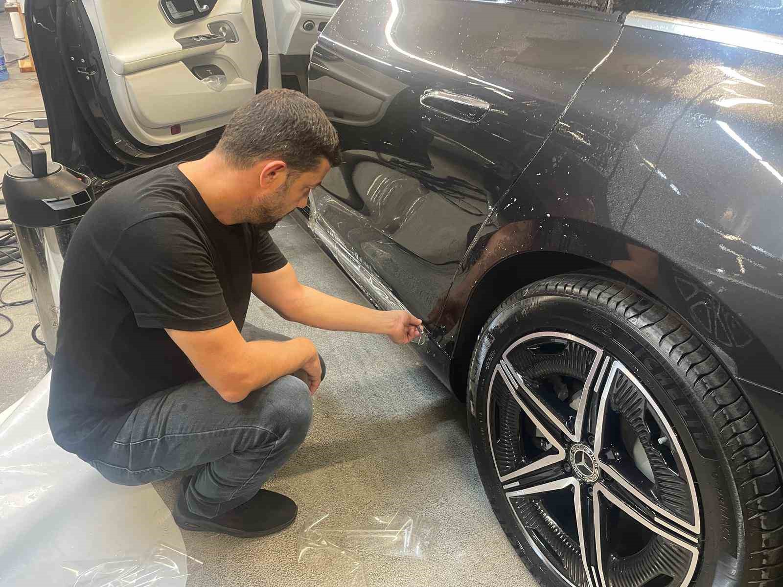 Kuş pisliğinden bıkanlar çareyi "poliüretan" kaplamada buldu