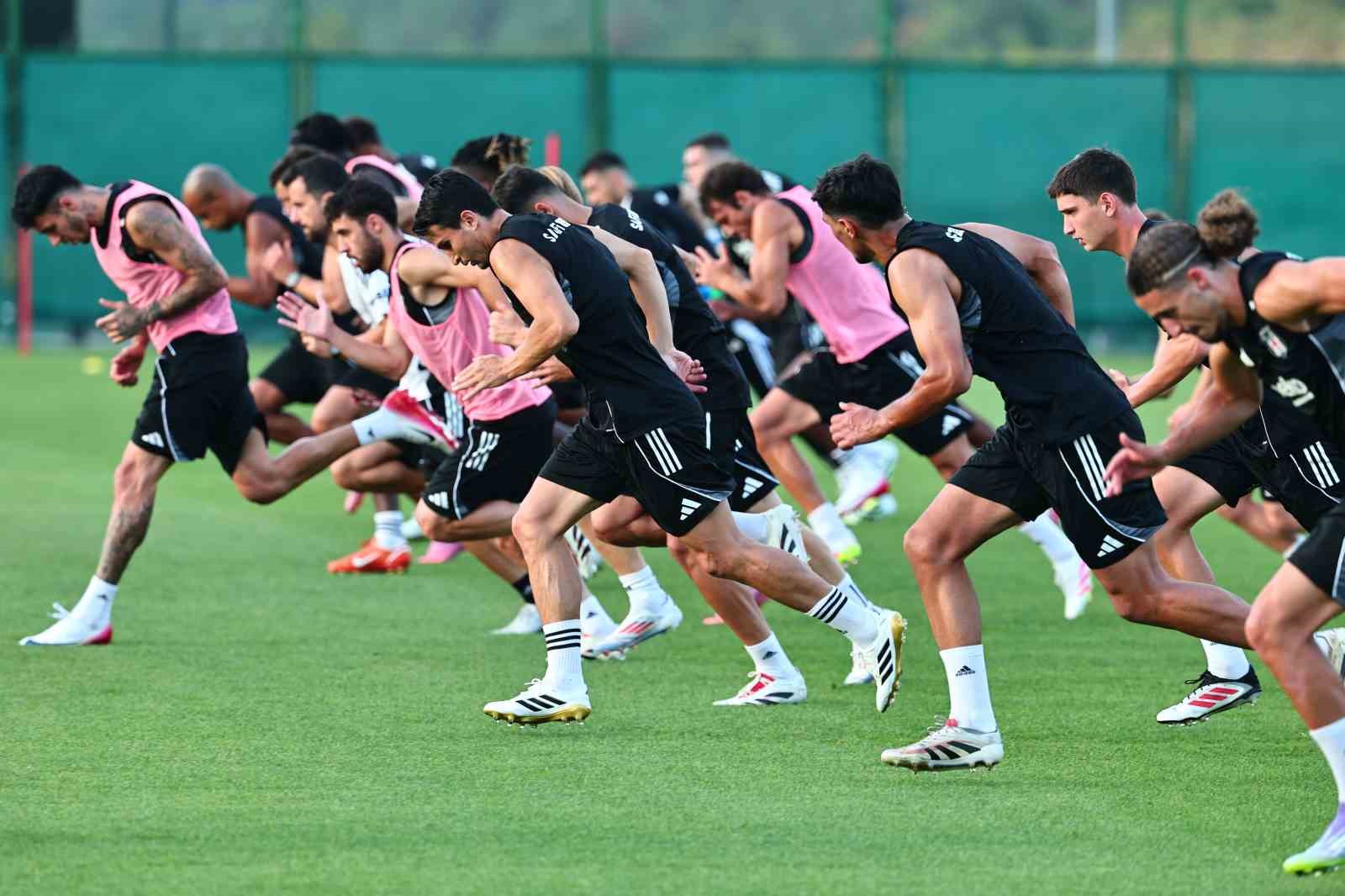 Beşiktaş, Başakşehir maçı hazırlıklarını sürdürdü
