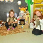 Minik kalplerden büyük destek: Esenyurtlu çocuklardan barınağa mama bağışı