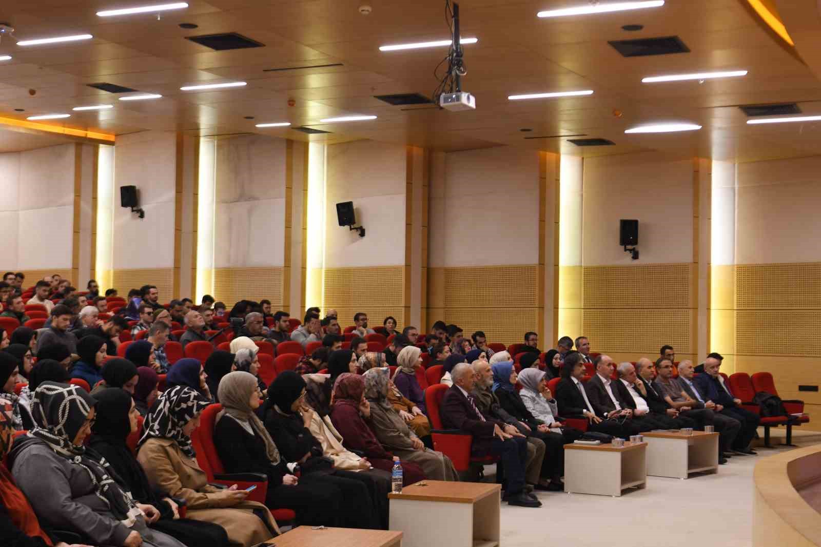 SAÜ İlahiyat Fakültesi uluslararası akreditasyonunu yeniledi