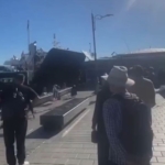 İstanbul’da arabalı vapur iskeleye çarptı, kaza anı kameraya yansıdı