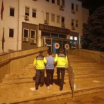Bebekli otomobili sıkıştırıp kazaya sebep olan maganda tutuklandı
