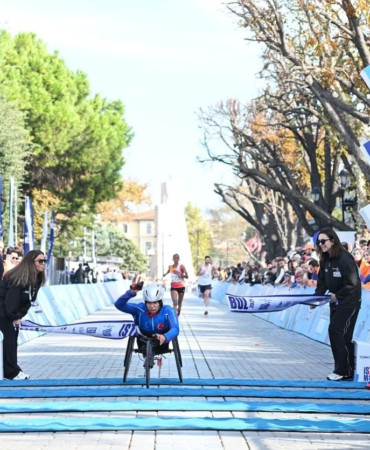 Bağcılar Belediyesi sporcuları İstanbul Maratonu’nda şampiyon oldu