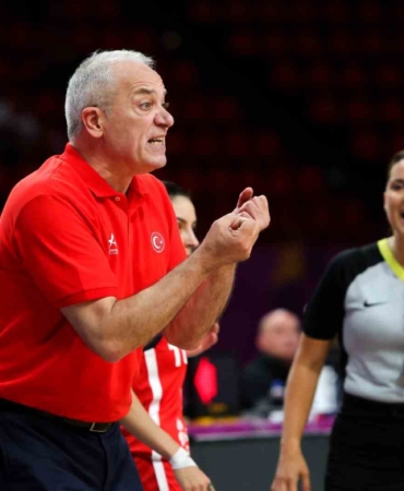 Galatasaray, Ekrem Memnun ile yollarını ayırdı