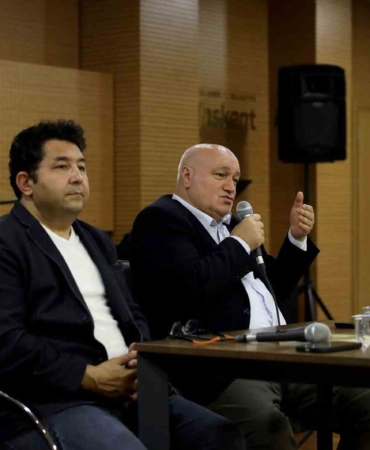 Prof. Dr. Taşağıl, Sakarya’da erken dönem Türk devletlerini anlattı