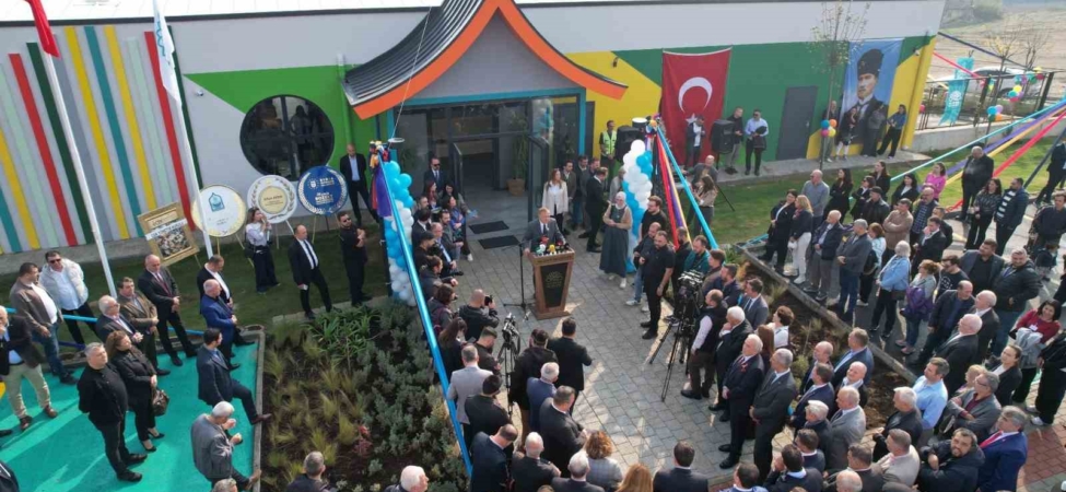 Nilüfer Belediyesi’nin dördüncü, kreş ve gündüz bakımevi açıldı