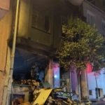 Bağcılar’da iş yerinde çıkan yangın binayı sardı: 1 yaralı
