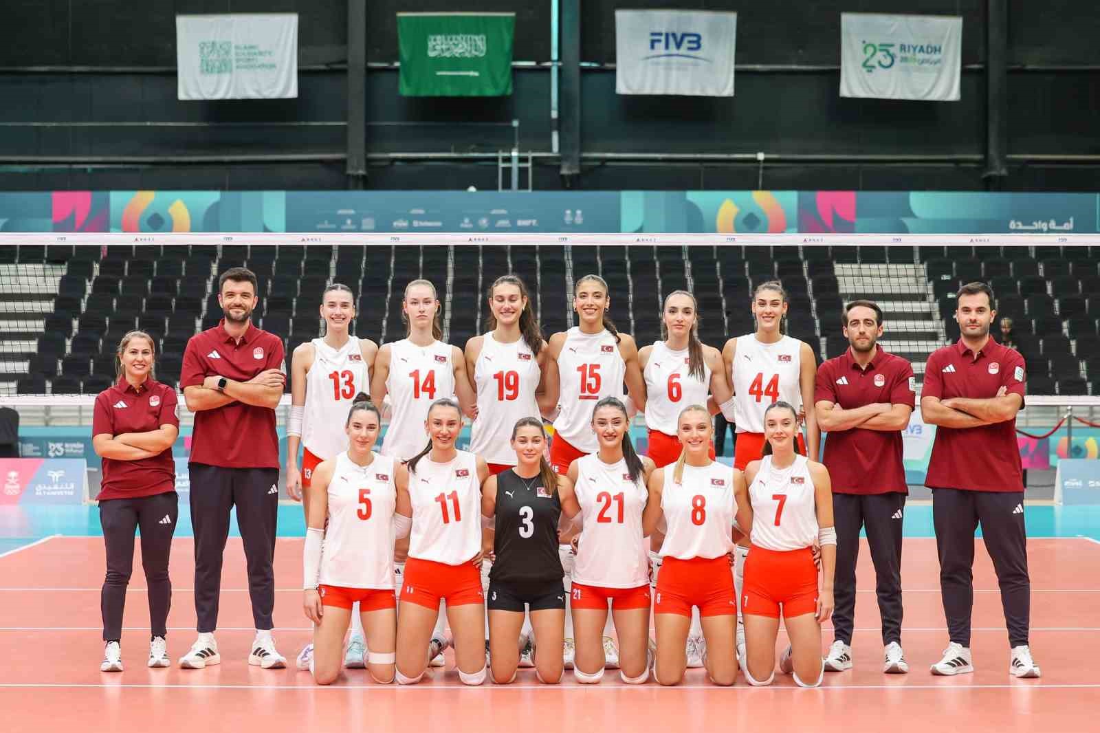 Kadın Voleybol Milli Takımı, 6. İslami Dayanışma Oyunları’na galibiyetle başladı