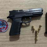 İş yerini kurşunlayacaklardı, polisin dikkati sayesinde yakalandılar