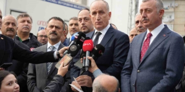 Bakan Yardımcısı Bulut: "Bu binanın zarar görmesinde zemin önemli bir etken olmuş"