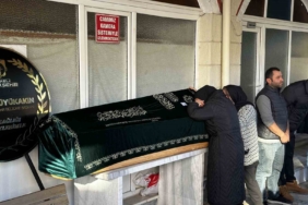 Fabrika yangınında ağır yaralanmıştı: Hastanede hayatını kaybeden Yıldız, son yolculuğuna uğurlandı