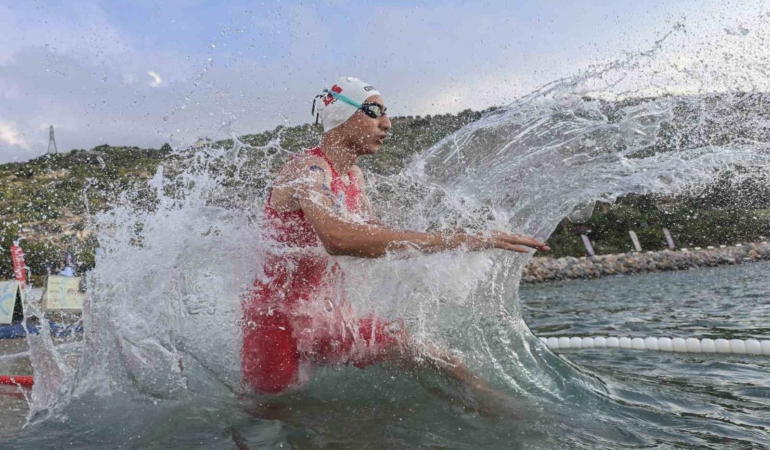 Modern pentatlonda millilerden madalya yağmuru