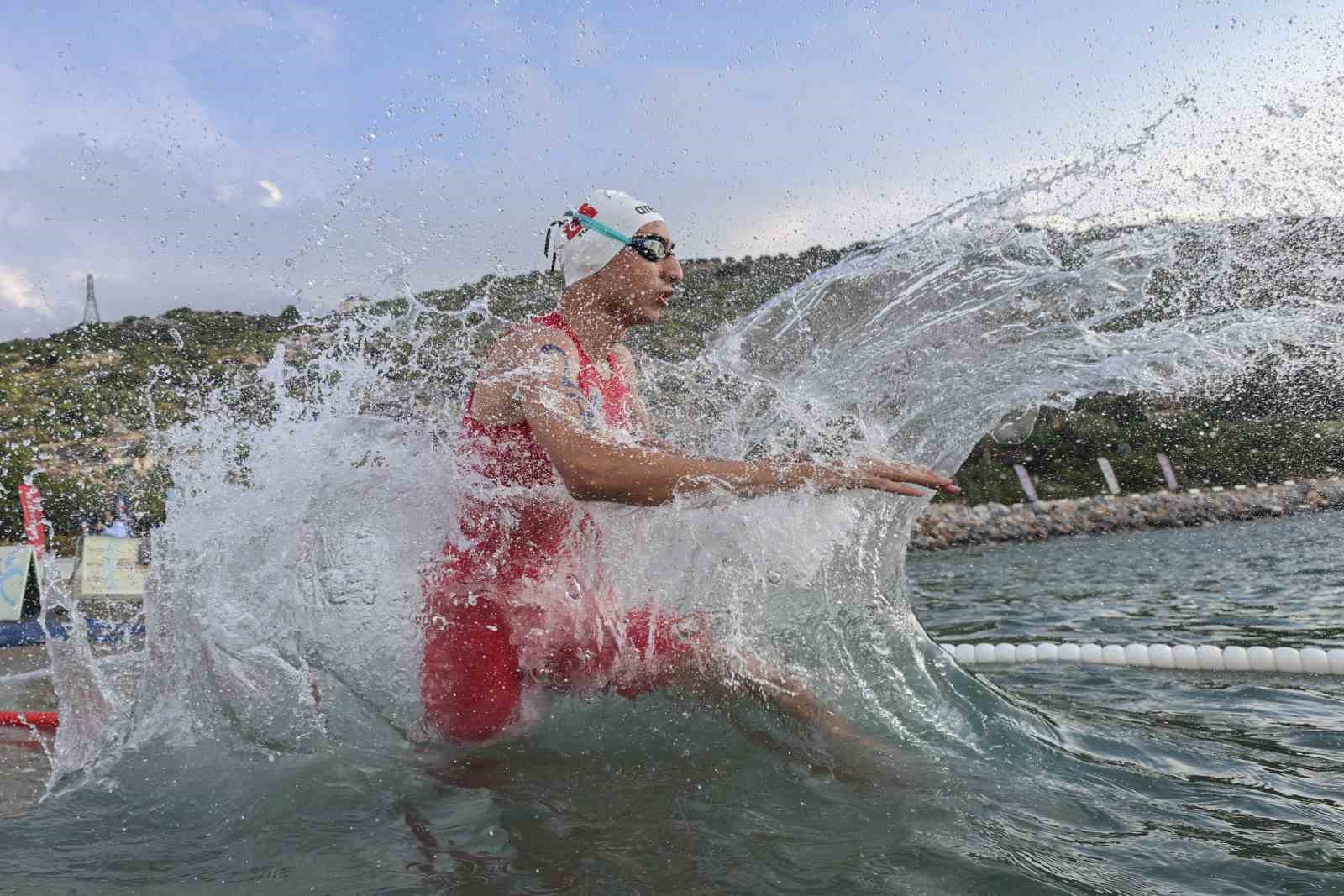 Modern pentatlonda millilerden madalya yağmuru