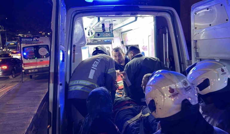 Metro çalışması sırasında iskele çöktü: 1 işçi öldü, 2 işçinin tedavisi sürüyor