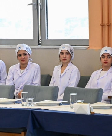 Üniversiteli aşçı adayları hünerlerini sergiledi