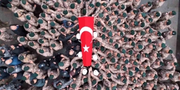 Şehit polise silah arkadaşlarından duygusal veda