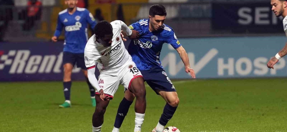 Trendyol Süper Lig: Kasımpaşa: 0 - Gençlerbirliği: 0 (İlk yarı)