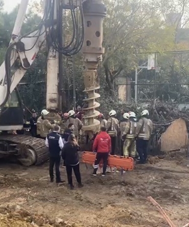 Kadıköy’de inşaat şantiyesinde işçi çukura düşerek yaralandı