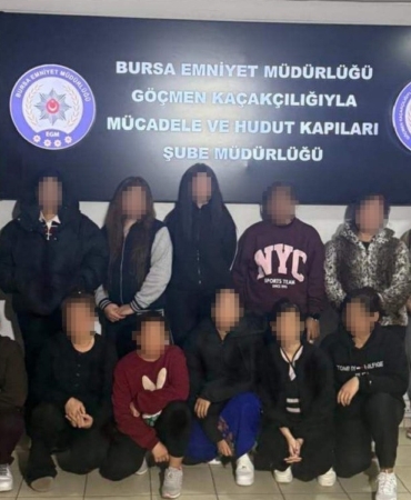 Bursa’da masaj salonlarına eş zamanlı operasyon: 13 kaçak çalışan yakalandı
