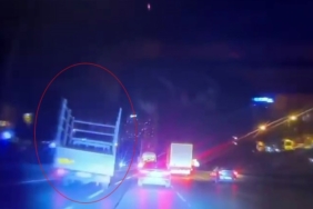 Esenyurt’ta alkollü sürücü makas atıp kaza yaptı; o anlar kamerada