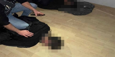 İki firariyi saklandıkları çatı katında yakalandılar