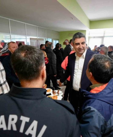 Kartal Belediyesi çalışanları yeni yılı birlikte karşıladı