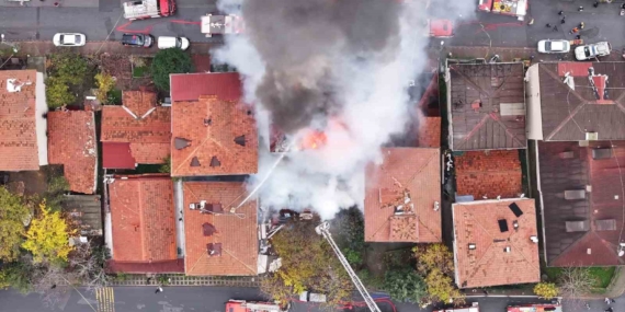Ümraniye’de korkutan yangın: 4 kişi kurtarıldı