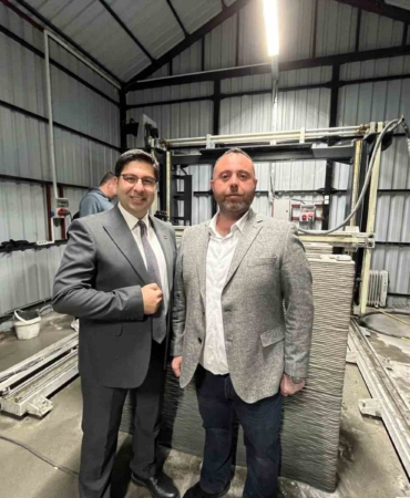 Bursa Uludağ Üniversitesi 3D beton yazıcı ile bir haftada 300 metrekarelik ev yapacak.