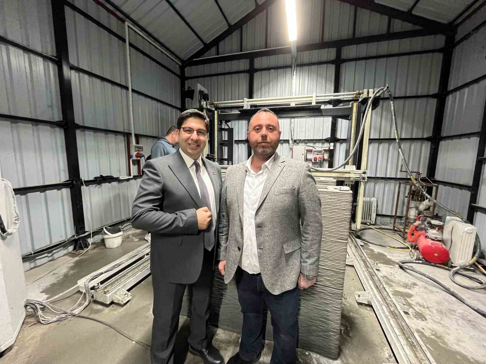 Bursa Uludağ Üniversitesi 3D beton yazıcı ile bir haftada 300 metrekarelik ev yapacak.