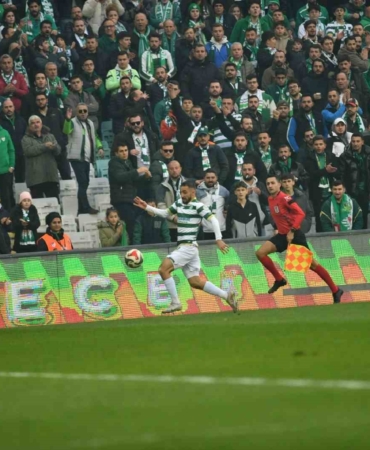 Bursaspor sahasında Aliağa FK ile golsüz berabere kaldı