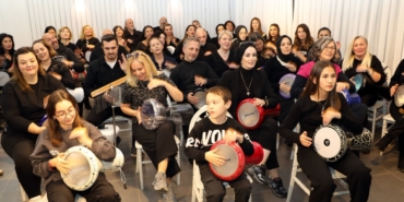 Ritimle gelen dostluk: 7’den 70’e herkes aynı melodide buluşuyor