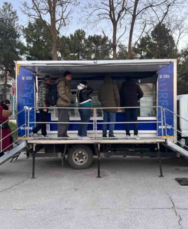 Bursa’da üniversite öğrencilerine sıcak çorba