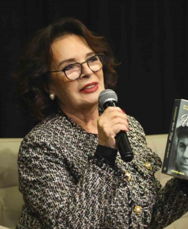 Hülya Koçyiğit: "Berrin Menderes’i canlandırmak içimde ukde kaldı"