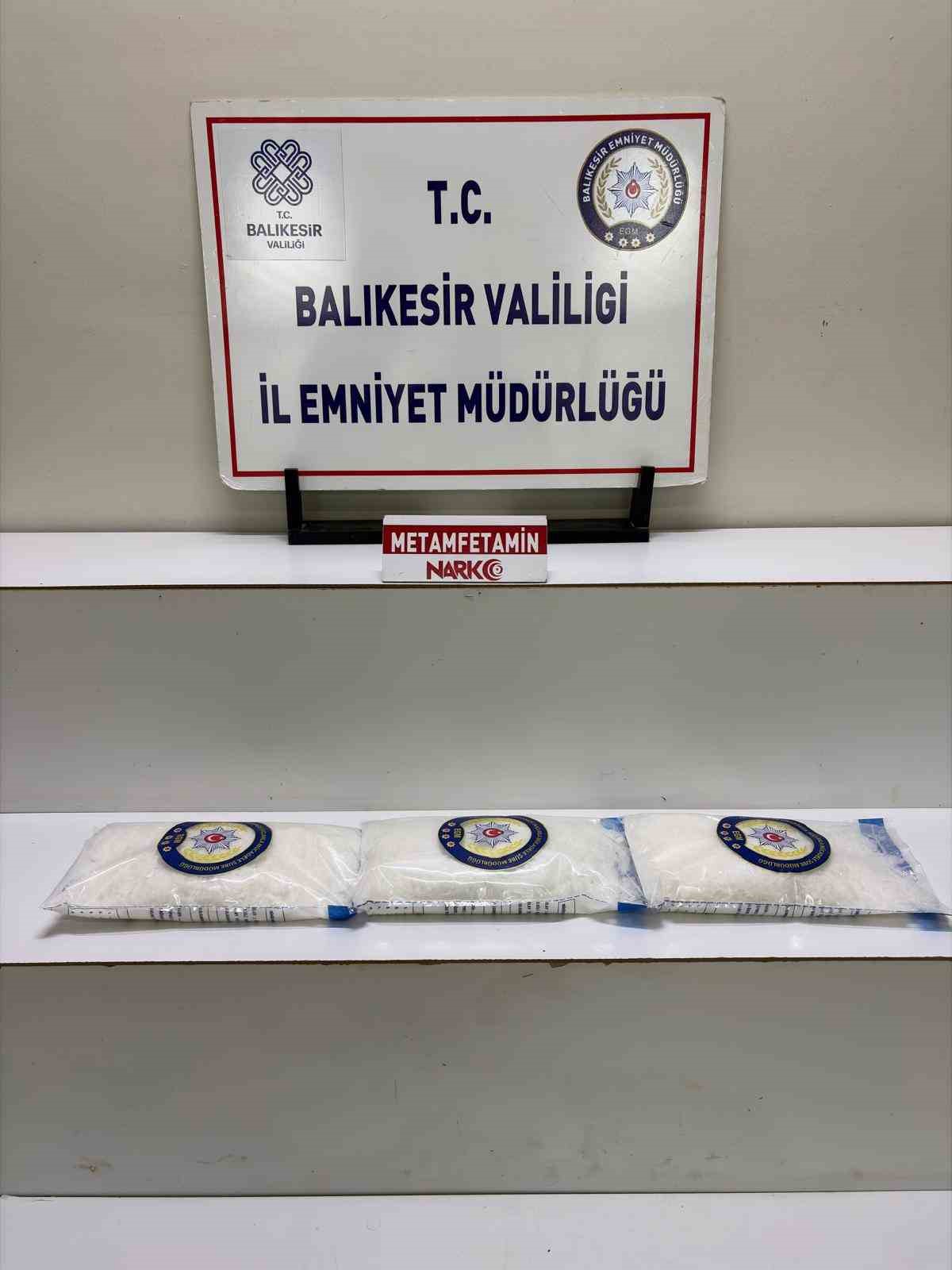 Edremit’te narkotik operasyonlarında 7 kişi tutuklandı